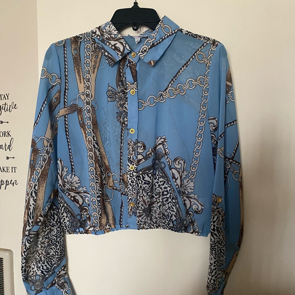 NWT🌟Fashion Nova Crop Shirt